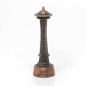 Bronze Seattle Space Needle Metal Figurine Souvenir Paperweight Collectable
